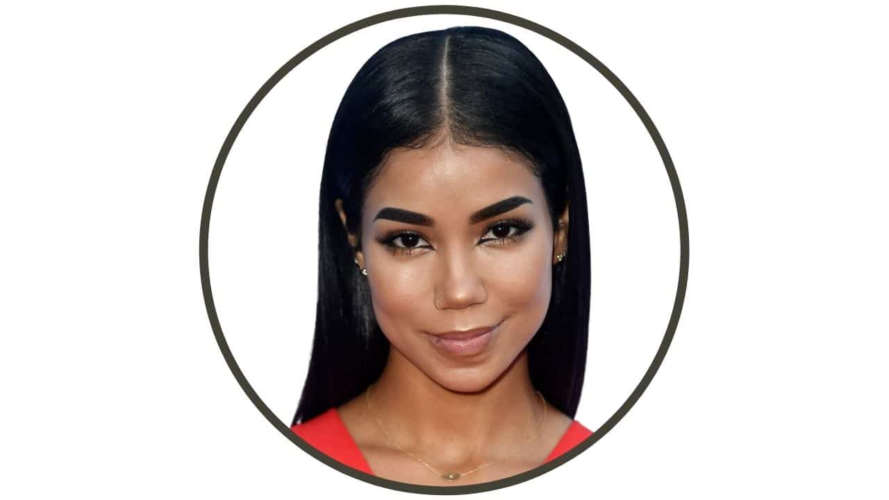 Jhené Aiko Height